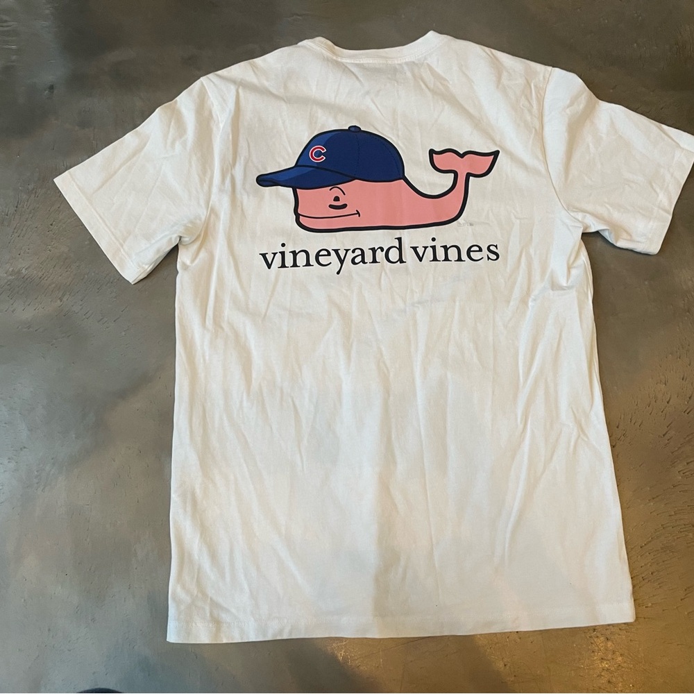 NWT White Vineyard Vines Chicago Cubs T-shirt, Small